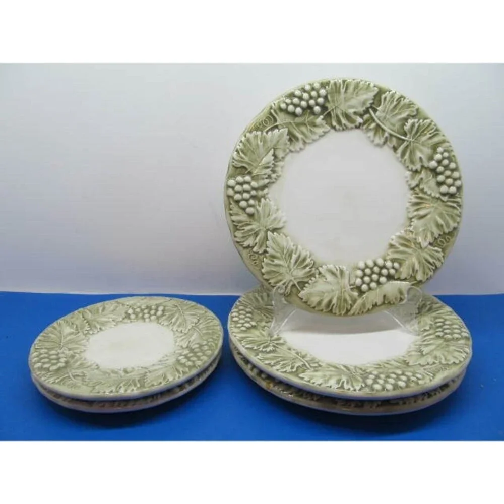 Williams Sonoma Napa Sage Embossed Lot 3 Salad Plates & 2 Saucers